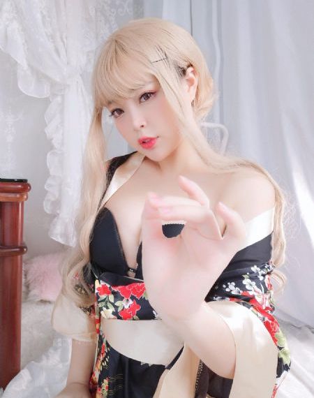 女大学沙龙室5